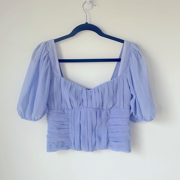 Abercrombie & Fitch Ruffle Short Sleeve Top in Lilac Purple - Size: M - Picture 2 of 5